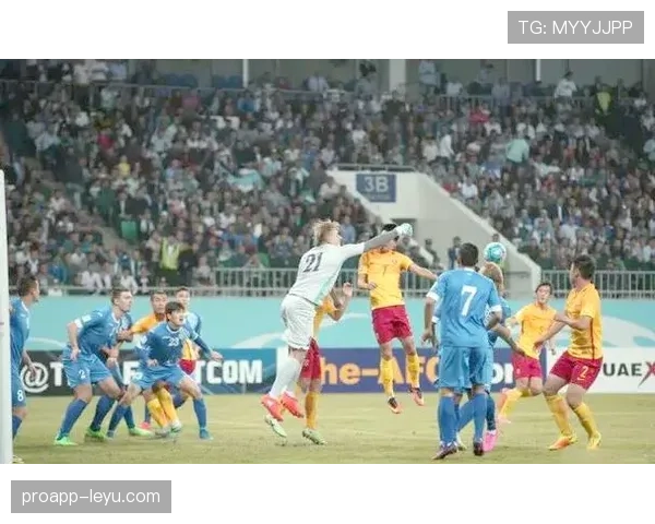 足球赛程密集加速，球队体能与战术迎双重考验