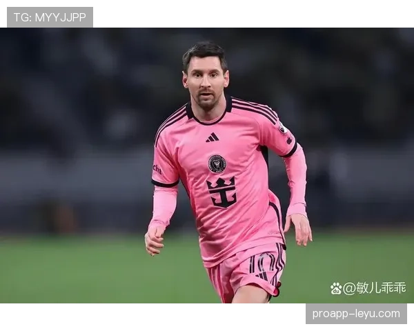 足球巨星如何重塑全球文化与商业格局:现代足球影响力的深度解析 足球巨星如何重塑全球文化与商业格局:现代足球影响力的深度解析