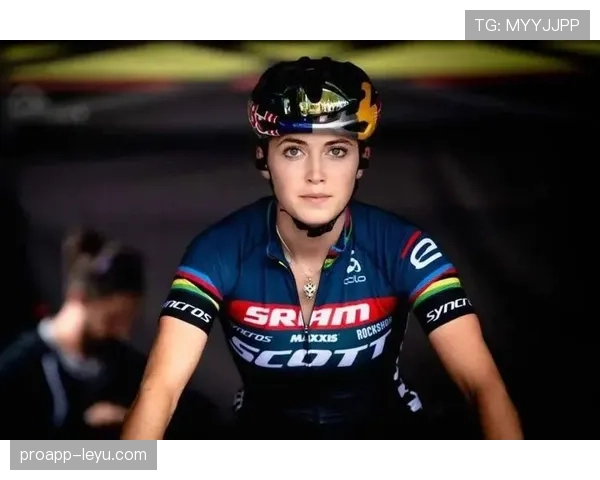 格里兹曼诠释足球真谛:团队精神与激情铸就赛场传奇