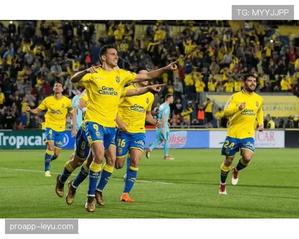 足球精彩反击展现战术效率与速度优势 足球精彩反击展现战术效率与速度优势