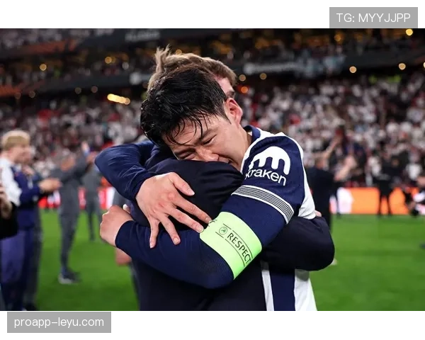 热刺变身争冠豪门：阵容大变引发管理层危机，战术革新能否塑造未来辉煌？